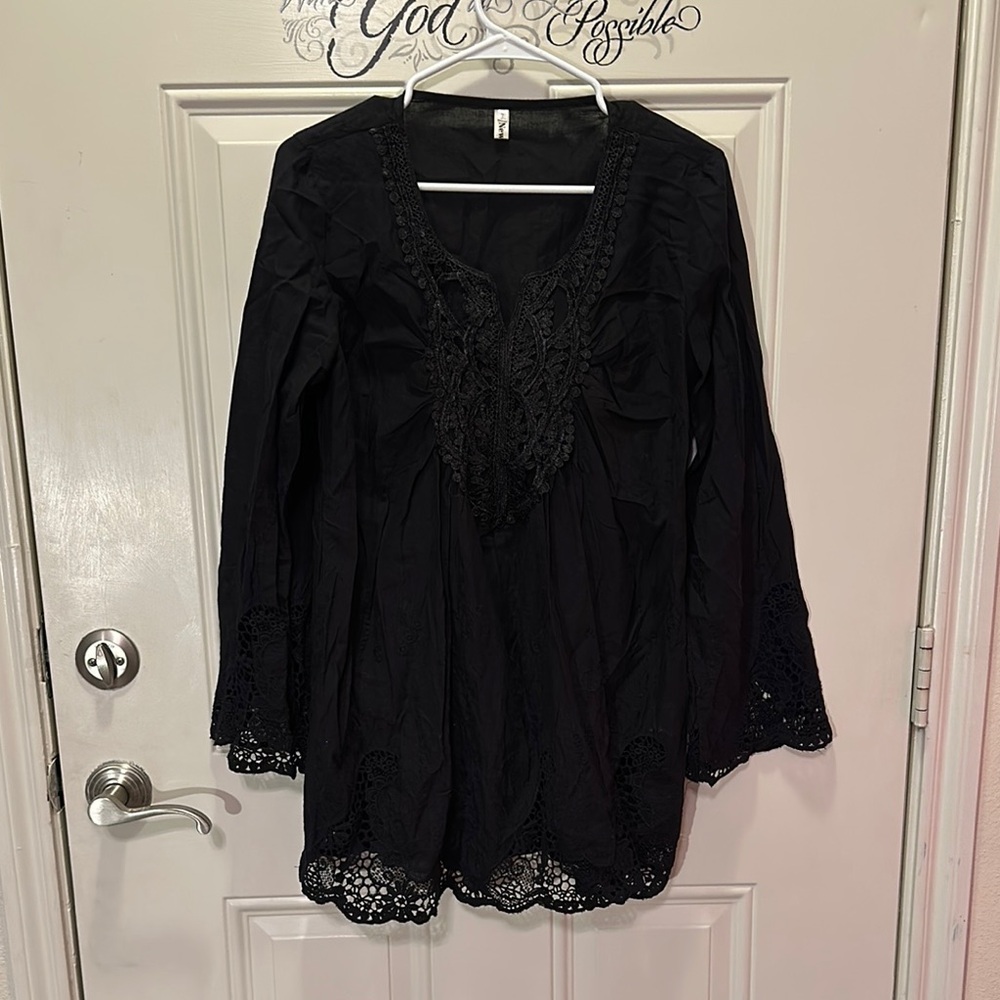 New Light women’s black eyelet lace 3XL‎ top / box 32-20